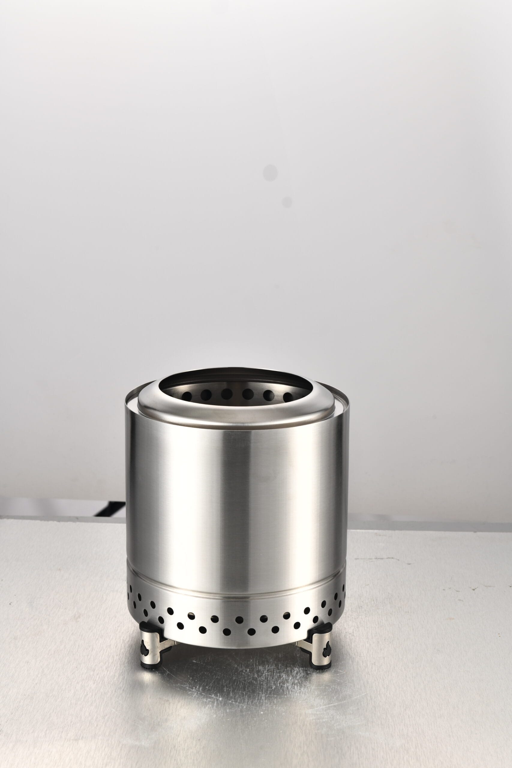 KZ-X220 tabletop smokeless fire pit with lid closed – compact stainless steel fire pit OEM manufacturer